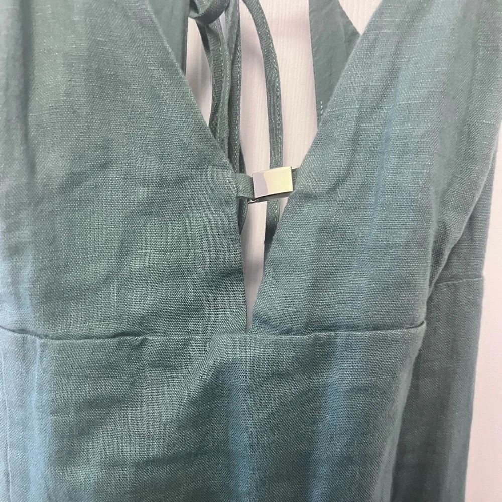 Women's Premium Linen Cutout Midi Dress - Picture 6 of 12